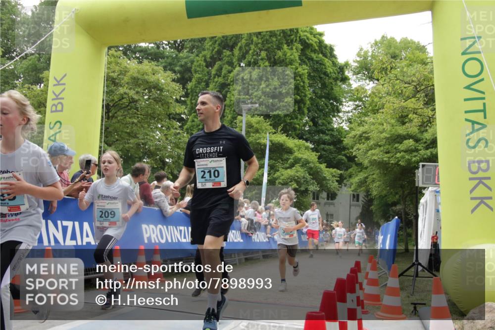 17.05.2025 - Störlauf H.Heesch http://msf.ph/oto/7898993 17.05.2025 13:42:14 Ziel 209, 2025, 210, 221 meine-sportfotos.de