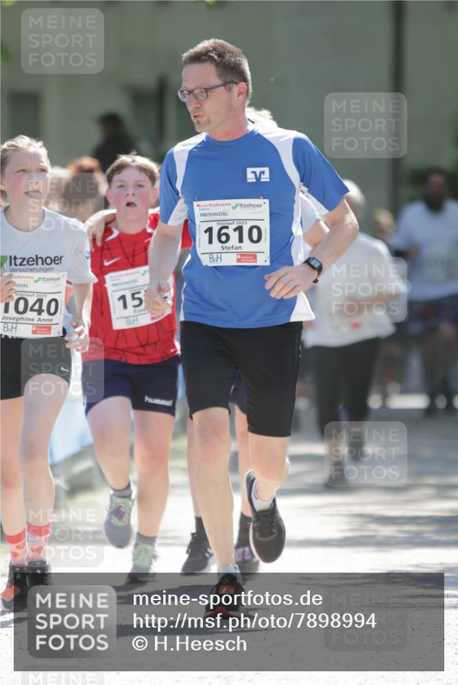 17.05.2025 - Störlauf H.Heesch http://msf.ph/oto/7898994 17.05.2025 14:45:36 Ziel 2025, 1040, 15, 2025, 1610 meine-sportfotos.de