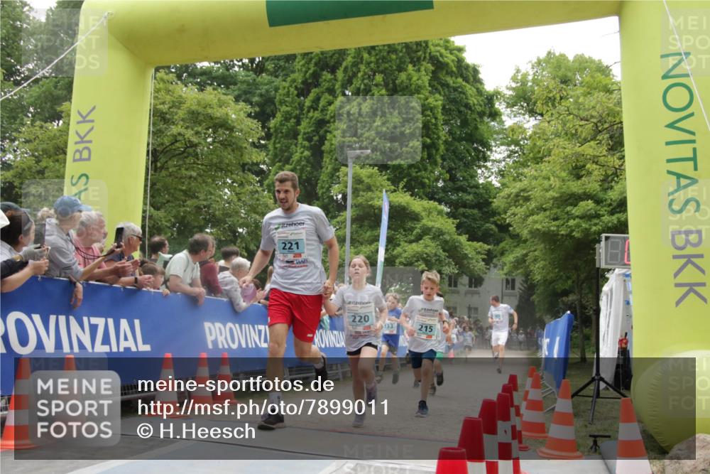 17.05.2025 - Störlauf H.Heesch http://msf.ph/oto/7899011 17.05.2025 13:42:18 Ziel 221, 220 meine-sportfotos.de
