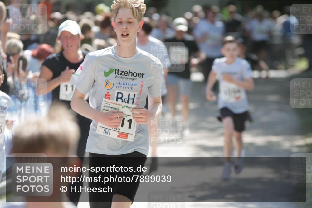 17.05.2025 - Störlauf H.Heesch http://msf.ph/oto/7899039 17.05.2025 14:45:52 Ziel 10, 11, 025, 11 meine-sportfotos.de