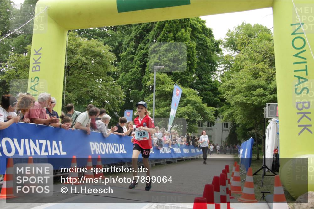 17.05.2025 - Störlauf H.Heesch http://msf.ph/oto/7899064 17.05.2025 13:42:49 Ziel 208 meine-sportfotos.de