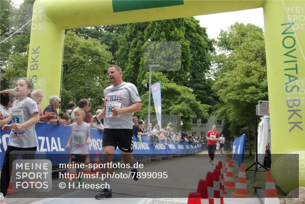17.05.2025 - Störlauf H.Heesch http://msf.ph/oto/7899095 17.05.2025 13:43:14 Ziel 13 meine-sportfotos.de