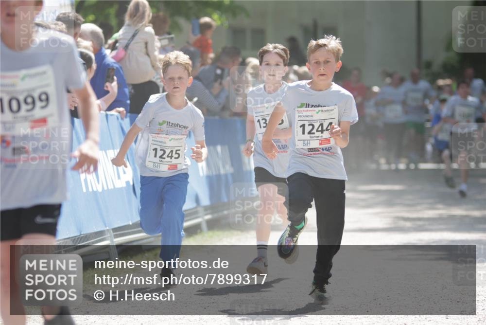 17.05.2025 - Störlauf H.Heesch http://msf.ph/oto/7899317 17.05.2025 14:46:39 Ziel 1099, 1245, 13, 2025, 1244 meine-sportfotos.de