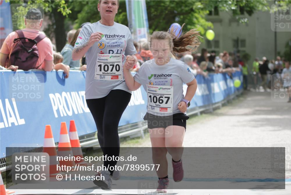 17.05.2025 - Störlauf H.Heesch http://msf.ph/oto/7899577 17.05.2025 15:05:40 Ziel 2025, 1070, 2025, 1067 meine-sportfotos.de