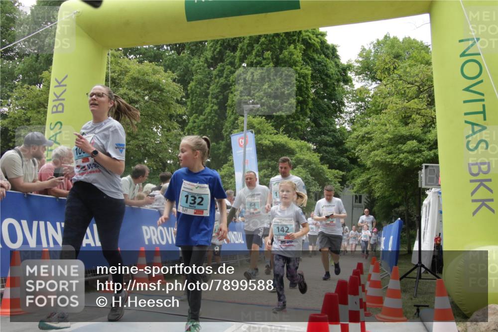 17.05.2025 - Störlauf H.Heesch http://msf.ph/oto/7899588 17.05.2025 13:45:29 Ziel 132, 64, 142 meine-sportfotos.de