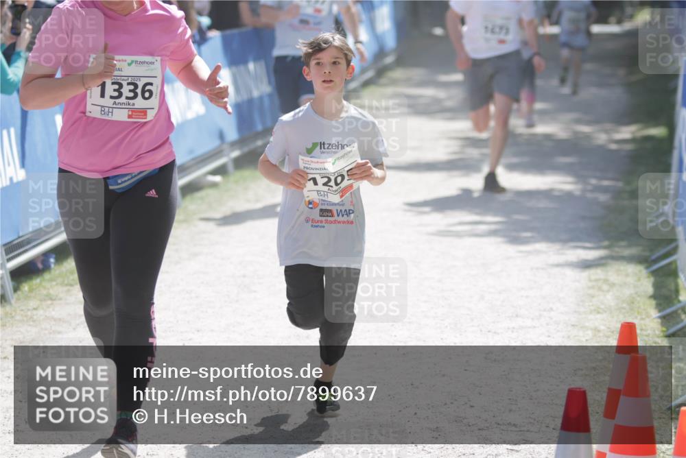17.05.2025 - Störlauf H.Heesch http://msf.ph/oto/7899637 17.05.2025 14:47:29 Ziel 2025, 1336, 2025, 120, 1672 meine-sportfotos.de