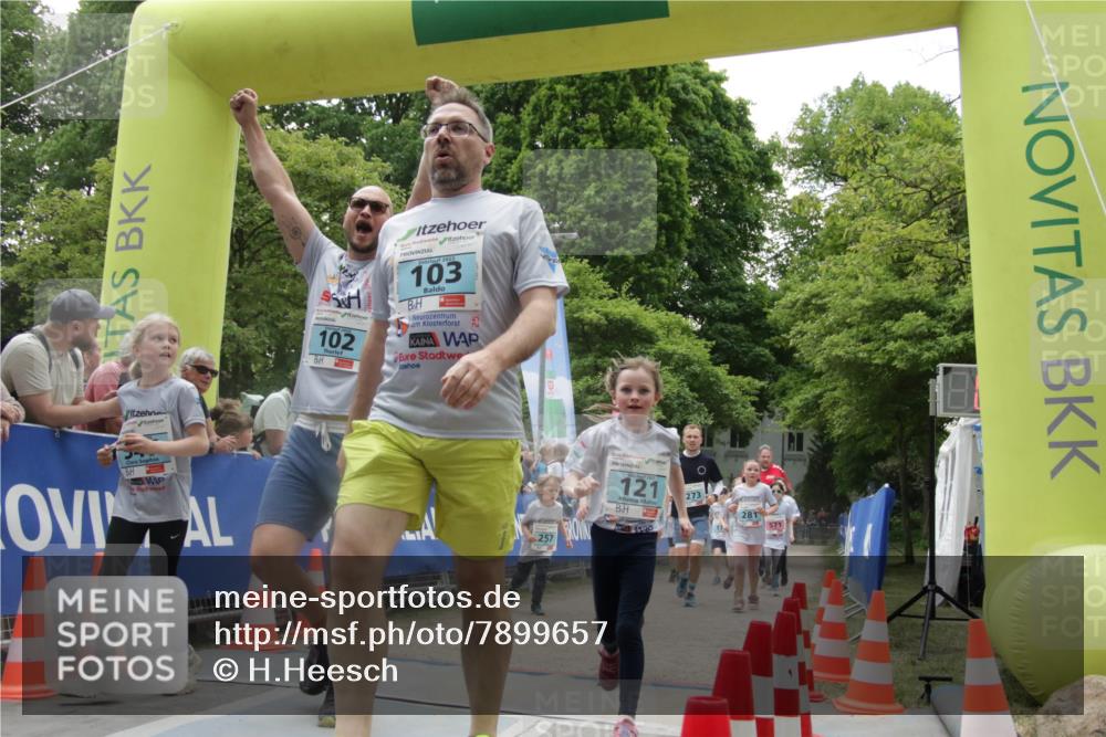 17.05.2025 - Störlauf H.Heesch http://msf.ph/oto/7899657 17.05.2025 13:45:34 Ziel 103, 121, 273 meine-sportfotos.de