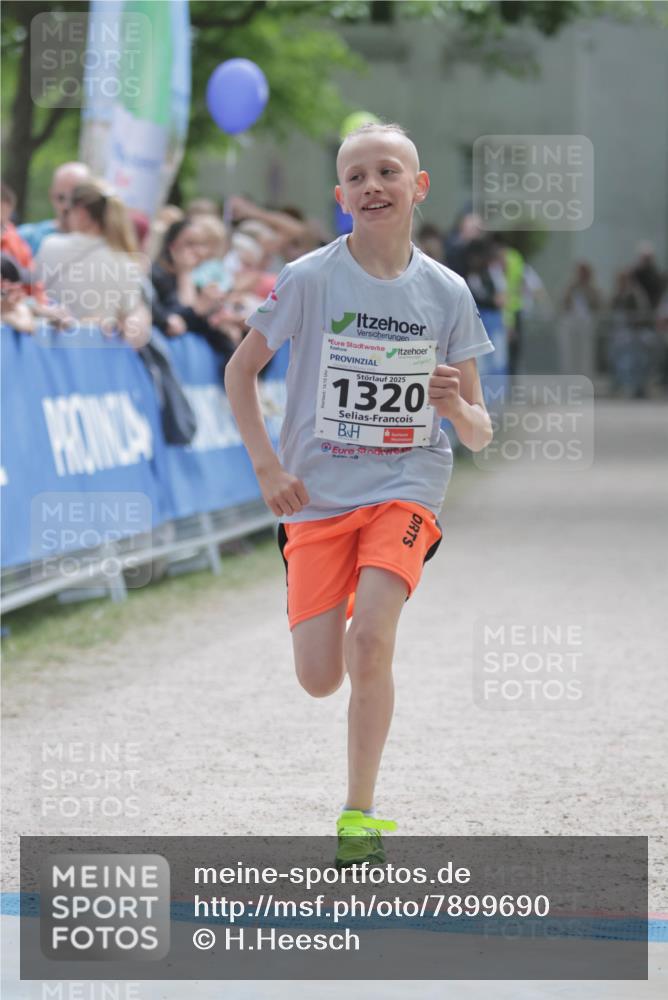 17.05.2025 - Störlauf H.Heesch http://msf.ph/oto/7899690 17.05.2025 15:08:55 Ziel 2025, 1320 meine-sportfotos.de