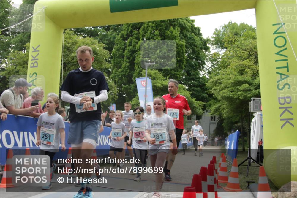 17.05.2025 - Störlauf H.Heesch http://msf.ph/oto/7899699 17.05.2025 13:45:38 Ziel 251, 67, 334, 571, 281 meine-sportfotos.de