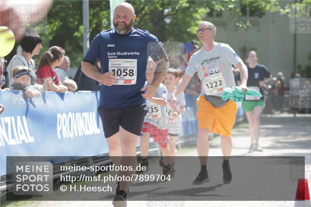 17.05.2025 - Störlauf H.Heesch http://msf.ph/oto/7899704 17.05.2025 14:47:42 Ziel 2025, 1058, 235, 1222 meine-sportfotos.de