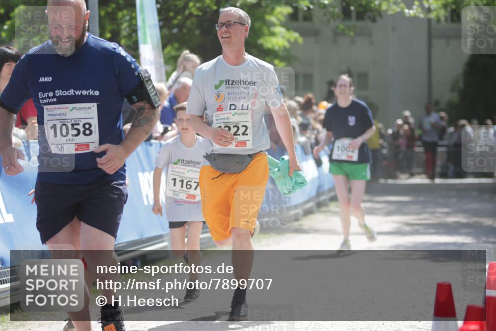 17.05.2025 - Störlauf H.Heesch http://msf.ph/oto/7899707 17.05.2025 14:47:42 Ziel 2025, 1058, 20, 22, 1167, 1002 meine-sportfotos.de