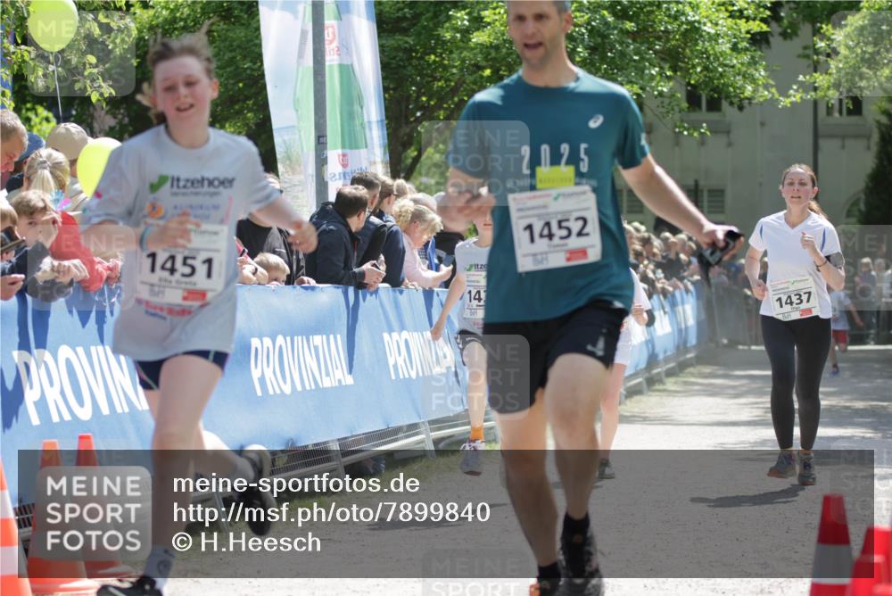 17.05.2025 - Störlauf H.Heesch http://msf.ph/oto/7899840 17.05.2025 14:48:14 Ziel 2025, 1452, 1451, 141, 1437 meine-sportfotos.de