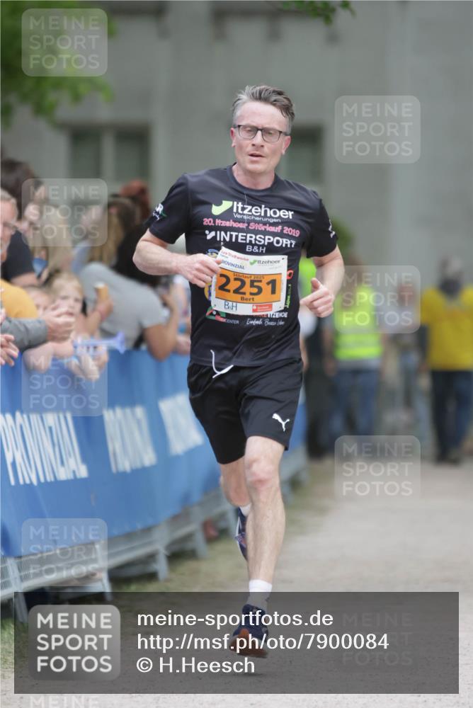 17.05.2025 - Störlauf H.Heesch http://msf.ph/oto/7900084 17.05.2025 15:21:05 Ziel 20, 2019, 2025, 2251 meine-sportfotos.de
