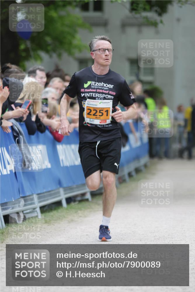 17.05.2025 - Störlauf H.Heesch http://msf.ph/oto/7900089 17.05.2025 15:21:06 Ziel 20, 2019, 2025, 2251 meine-sportfotos.de