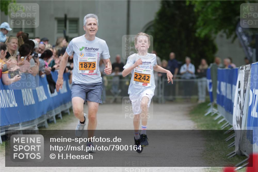 17.05.2025 - Störlauf H.Heesch http://msf.ph/oto/7900164 17.05.2025 15:21:57 Ziel 2025, 1873, 2242 meine-sportfotos.de