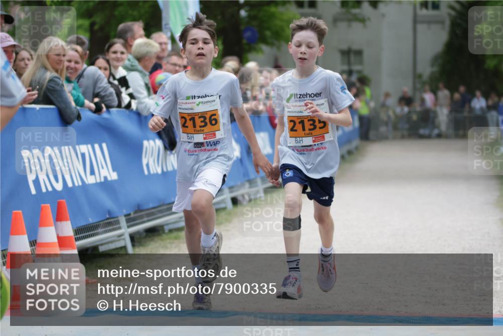 17.05.2025 - Störlauf H.Heesch http://msf.ph/oto/7900335 17.05.2025 15:22:50 Ziel 2025, 2136, 202, 2135 meine-sportfotos.de