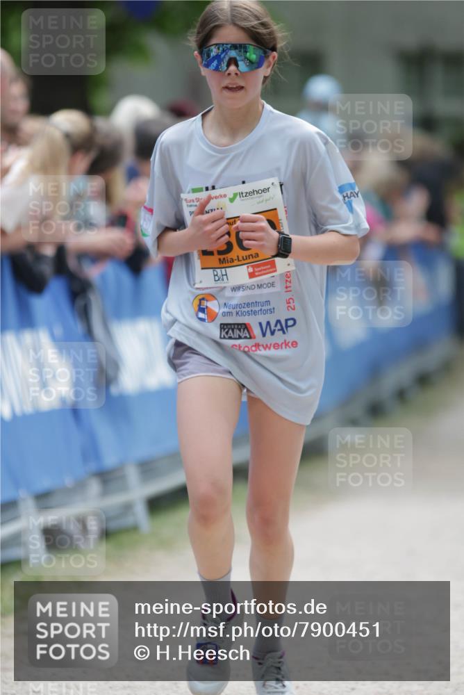 17.05.2025 - Störlauf H.Heesch http://msf.ph/oto/7900451 17.05.2025 15:23:29 Ziel 711, 25 meine-sportfotos.de