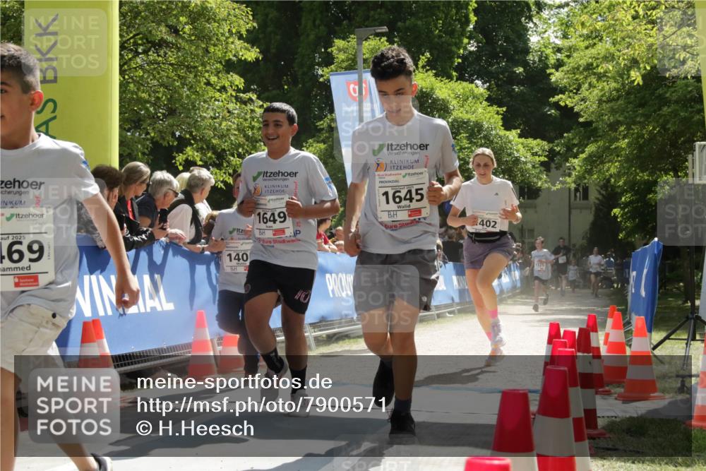 17.05.2025 - Störlauf H.Heesch http://msf.ph/oto/7900571 17.05.2025 14:48:52 Ziel 2025, 69, 140, 1992, 1649, 25, 2025, 1645, 402, 1325 meine-sportfotos.de