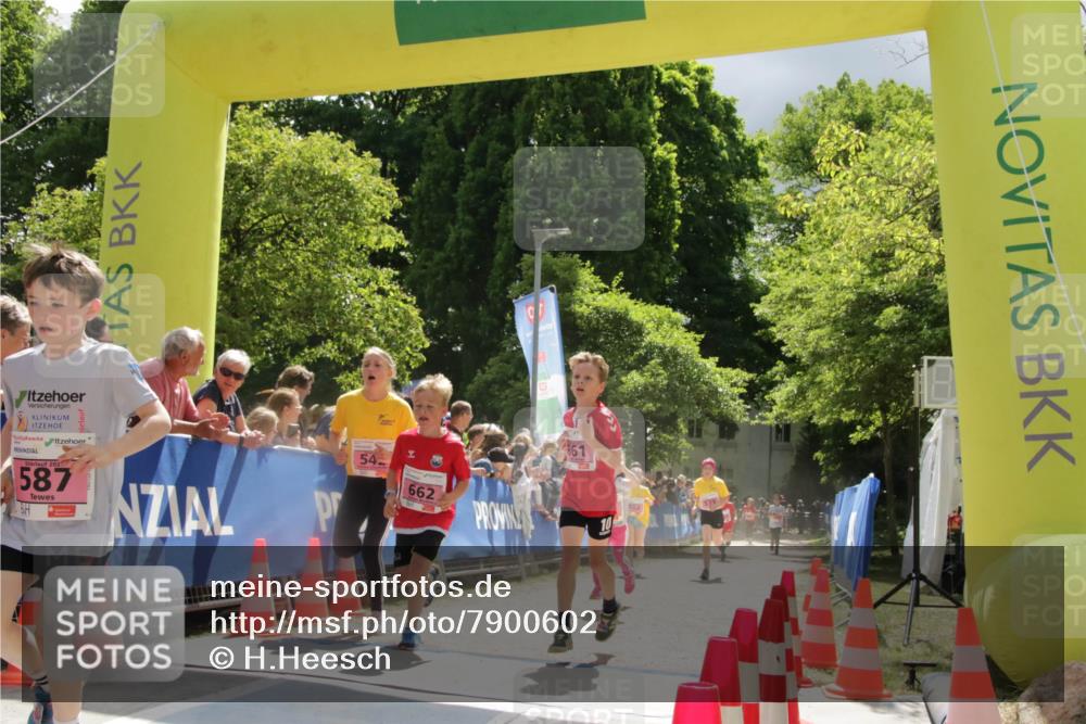 17.05.2025 - Störlauf H.Heesch http://msf.ph/oto/7900602 17.05.2025 13:57:45 Ziel 587 meine-sportfotos.de