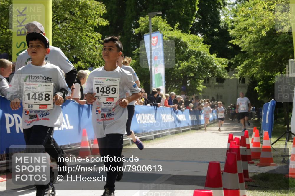 17.05.2025 - Störlauf H.Heesch http://msf.ph/oto/7900613 17.05.2025 14:49:38 Ziel 2025, 1488, 2025, 1489, 1381 meine-sportfotos.de