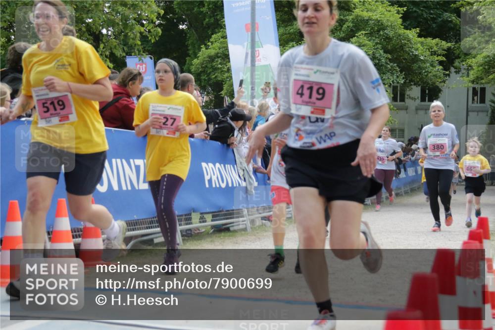 17.05.2025 - Störlauf H.Heesch http://msf.ph/oto/7900699 17.05.2025 13:58:50 Ziel 1992, 12, 519, 27, 419, 635, 380, 46 meine-sportfotos.de