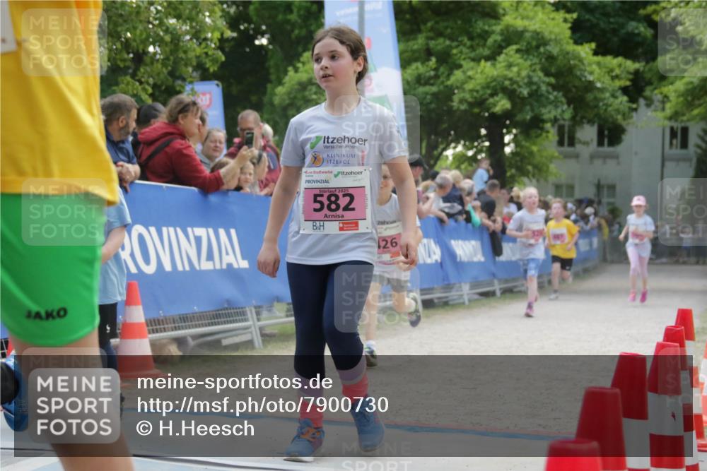 17.05.2025 - Störlauf H.Heesch http://msf.ph/oto/7900730 17.05.2025 13:59:03 Ziel 2025, 582, 126 meine-sportfotos.de