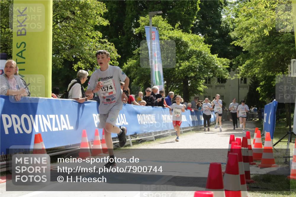 17.05.2025 - Störlauf H.Heesch http://msf.ph/oto/7900744 17.05.2025 14:51:06 Ziel 1574, 1289, 1083, 1049, 1048 meine-sportfotos.de