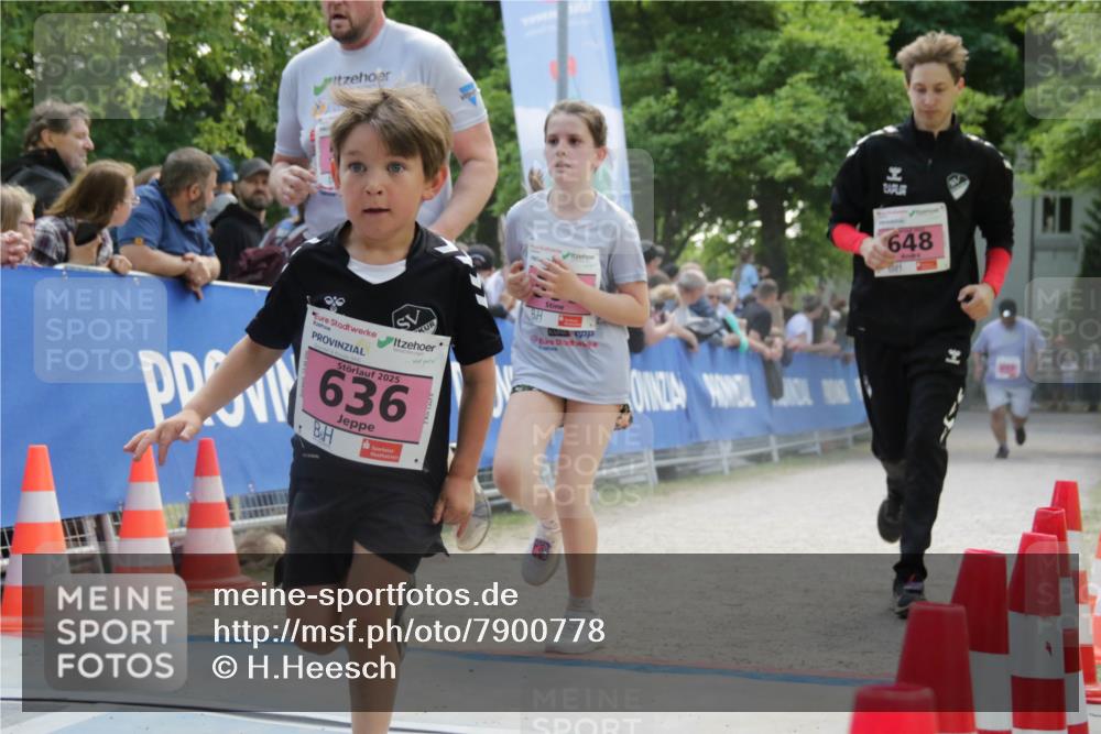 17.05.2025 - Störlauf H.Heesch http://msf.ph/oto/7900778 17.05.2025 13:59:36 Ziel 2025, 636, 648 meine-sportfotos.de