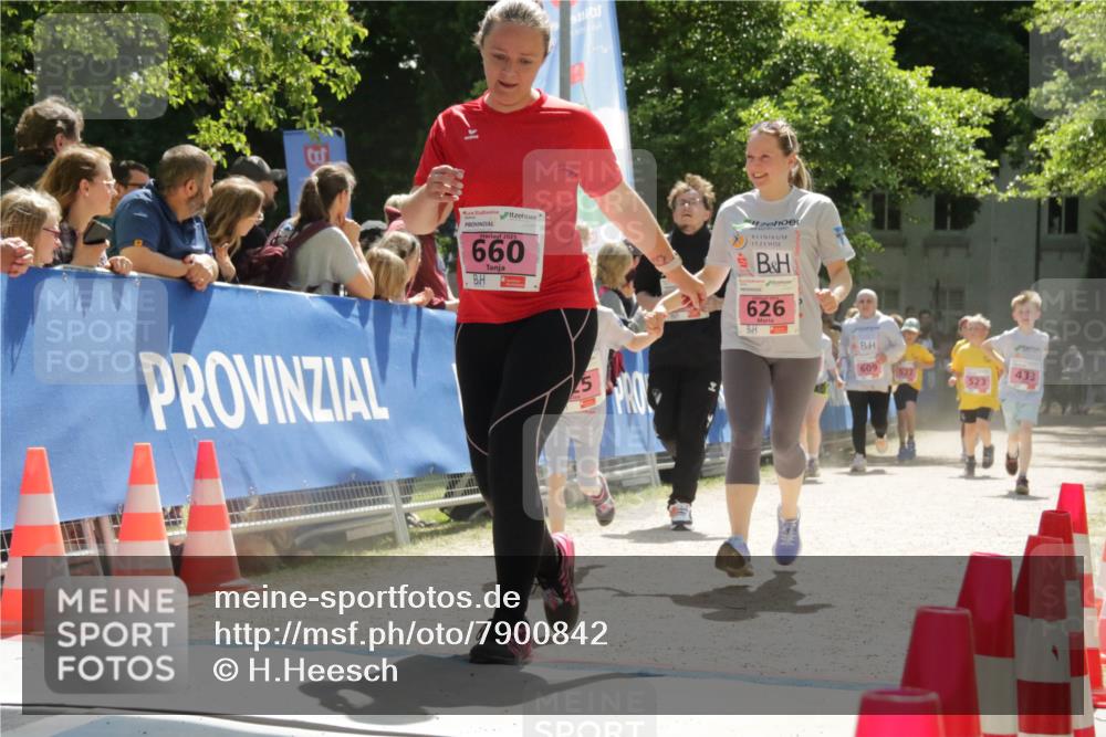 17.05.2025 - Störlauf H.Heesch http://msf.ph/oto/7900842 17.05.2025 14:00:34 Ziel 2025, 660, 626, 609, 522, 433, 523 meine-sportfotos.de