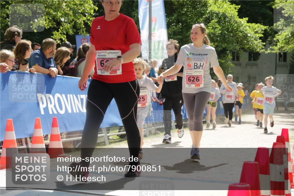 17.05.2025 - Störlauf H.Heesch http://msf.ph/oto/7900851 17.05.2025 14:00:34 Ziel 2025, 6, 25, 626, 609, 433 meine-sportfotos.de