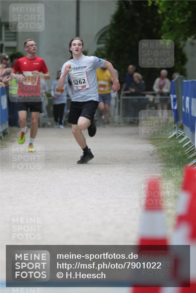 17.05.2025 - Störlauf H.Heesch http://msf.ph/oto/7901022 17.05.2025 15:24:37 Ziel 2001, 5262 meine-sportfotos.de