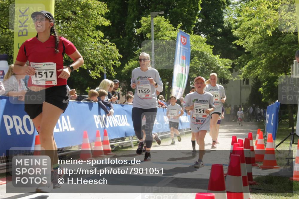 17.05.2025 - Störlauf H.Heesch http://msf.ph/oto/7901051 17.05.2025 14:52:58 Ziel 2025, 1517, 1559, 1267, 10, 151, 74 meine-sportfotos.de