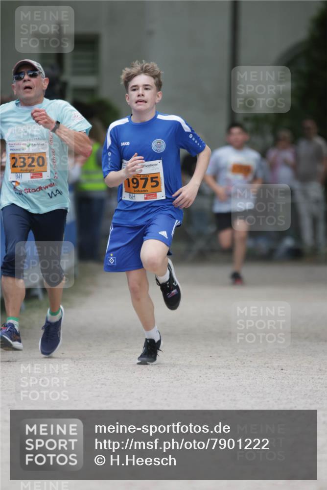 17.05.2025 - Störlauf H.Heesch http://msf.ph/oto/7901222 17.05.2025 15:25:10 Ziel 2025, 2320, 2025, 1975 meine-sportfotos.de