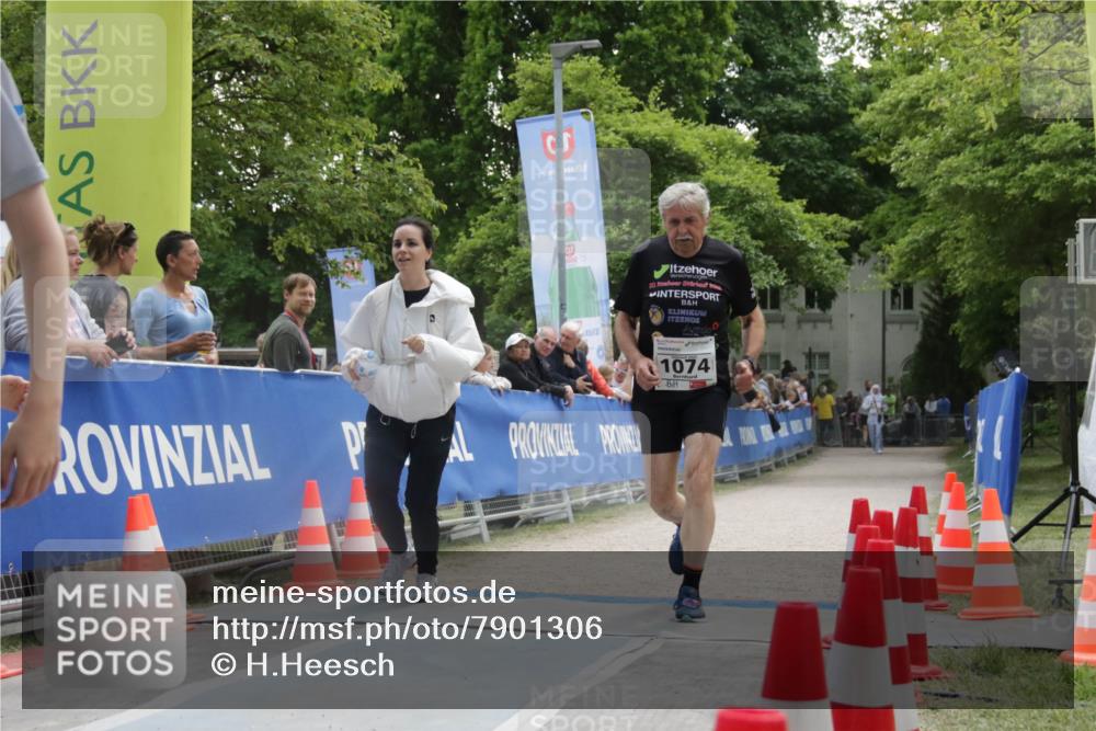 17.05.2025 - Störlauf H.Heesch http://msf.ph/oto/7901306 17.05.2025 14:55:06 Ziel 1998, 20, 1074 meine-sportfotos.de
