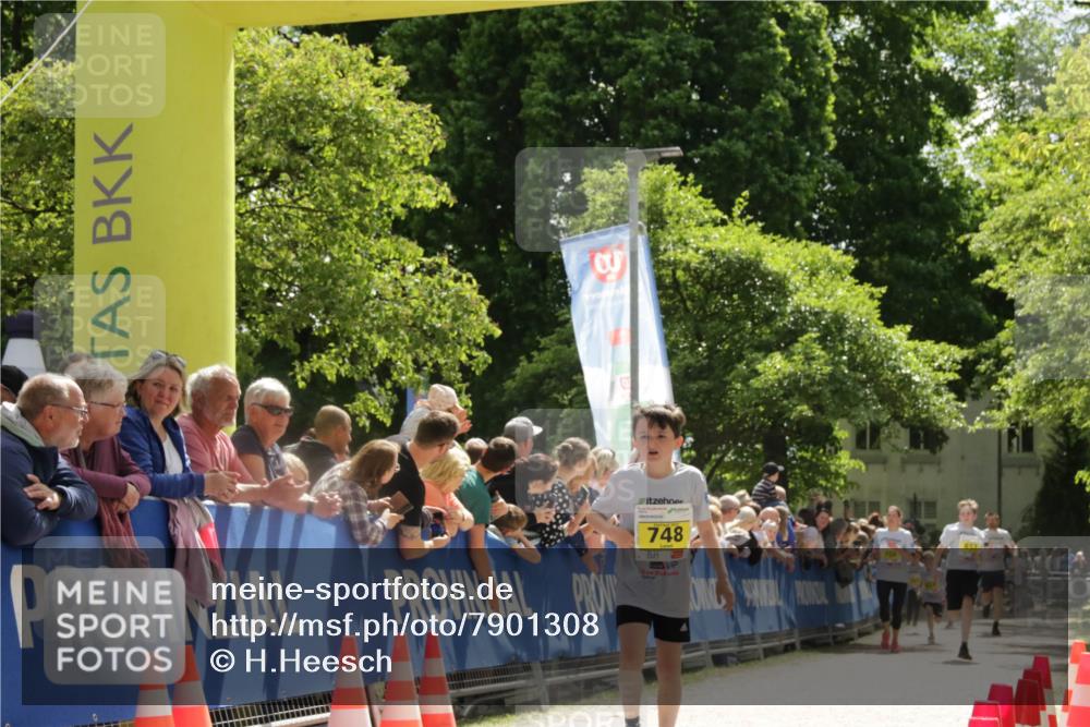 17.05.2025 - Störlauf H.Heesch http://msf.ph/oto/7901308 17.05.2025 14:11:51 Ziel 748, 857 meine-sportfotos.de