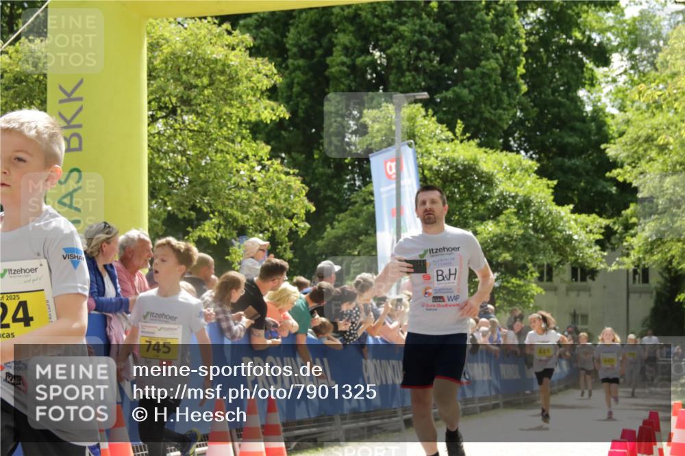 17.05.2025 - Störlauf H.Heesch http://msf.ph/oto/7901325 17.05.2025 14:11:56 Ziel 2025, 24, 5, 2, 745, 111, 841, 540 meine-sportfotos.de