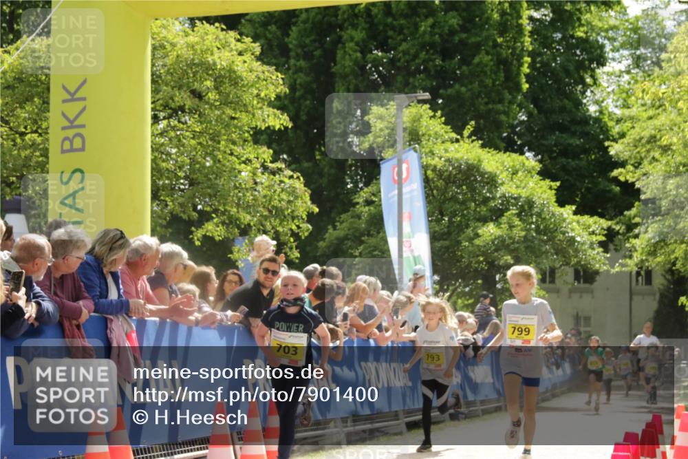 17.05.2025 - Störlauf H.Heesch http://msf.ph/oto/7901400 17.05.2025 14:12:34 Ziel 114, 799, 703, 793 meine-sportfotos.de