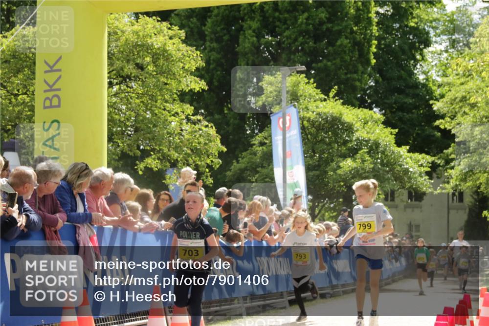 17.05.2025 - Störlauf H.Heesch http://msf.ph/oto/7901406 17.05.2025 14:12:34 Ziel 703, 793, 117, 799, 859 meine-sportfotos.de