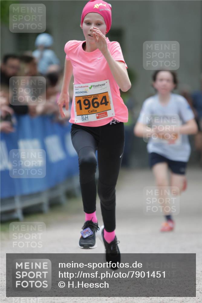 17.05.2025 - Störlauf H.Heesch http://msf.ph/oto/7901451 17.05.2025 15:25:59 Ziel 2025, 1964, 17 meine-sportfotos.de