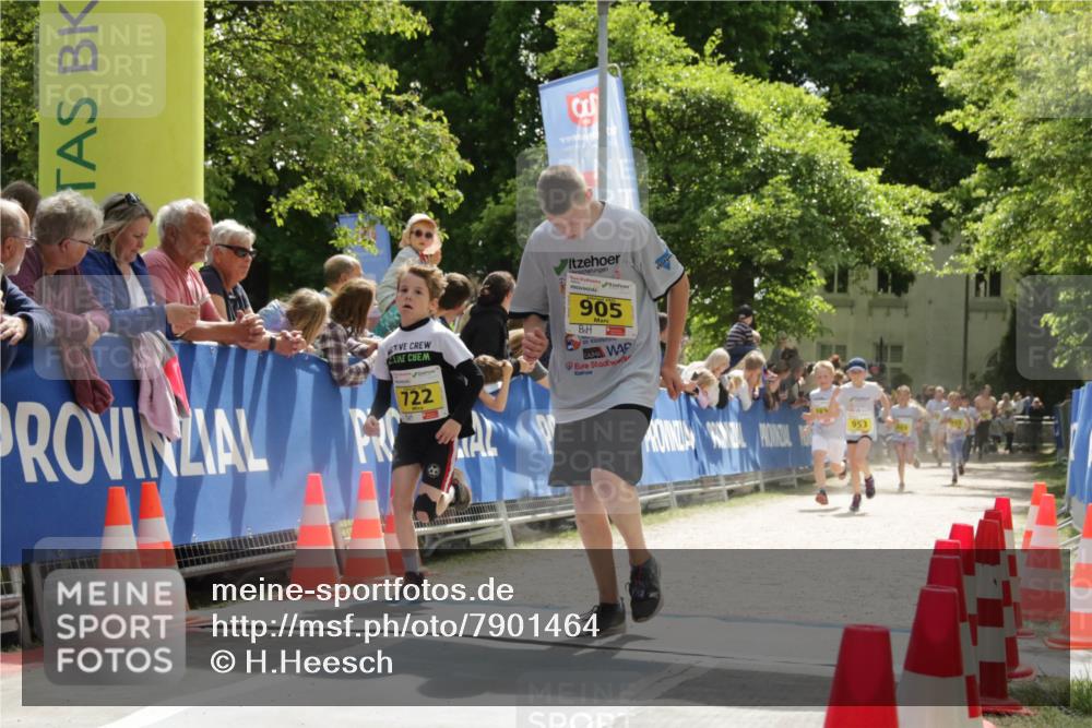 17.05.2025 - Störlauf H.Heesch http://msf.ph/oto/7901464 17.05.2025 14:13:04 Ziel 3, 905, 722, 953 meine-sportfotos.de