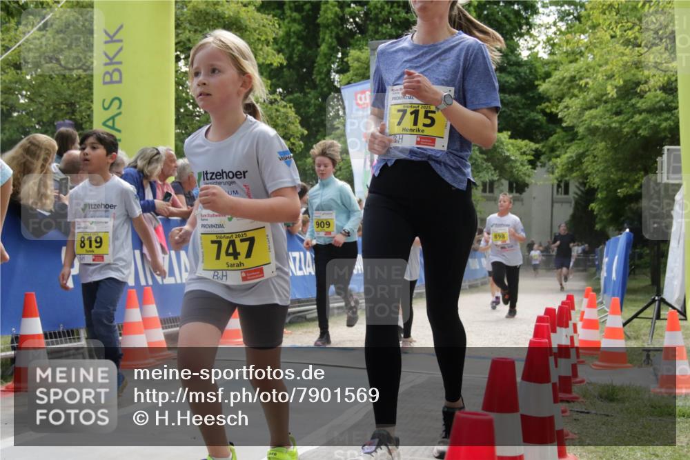 17.05.2025 - Störlauf H.Heesch http://msf.ph/oto/7901569 17.05.2025 14:13:19 Ziel 2025, 715, 819, 2025, 747, 909, 898 meine-sportfotos.de