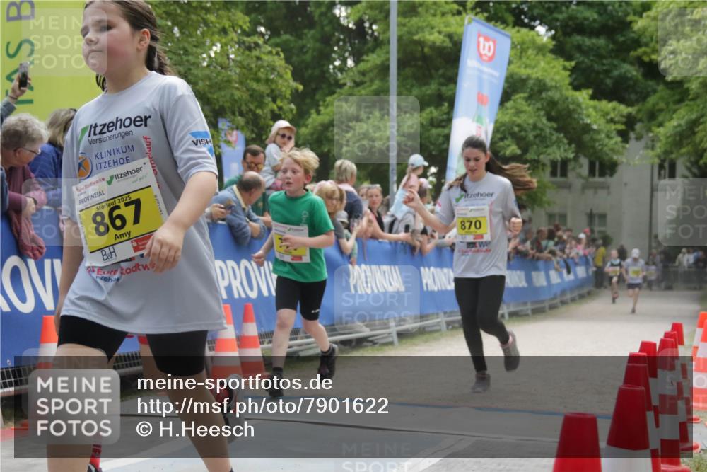 17.05.2025 - Störlauf H.Heesch http://msf.ph/oto/7901622 17.05.2025 14:13:48 Ziel 2025, 867, 870 meine-sportfotos.de