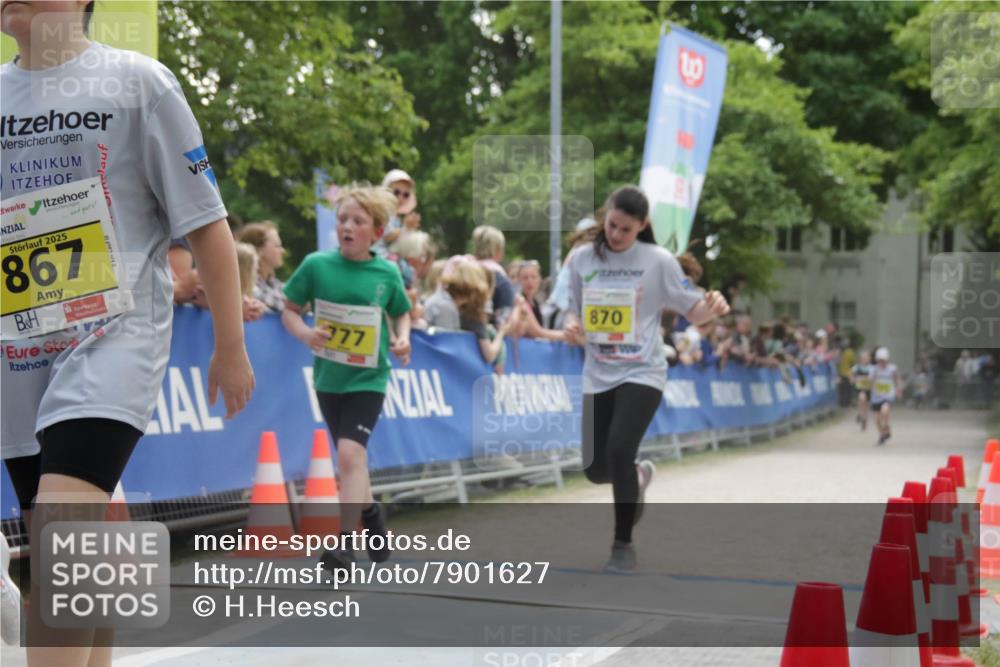 17.05.2025 - Störlauf H.Heesch http://msf.ph/oto/7901627 17.05.2025 14:13:48 Ziel 2025, 867, 377, 870 meine-sportfotos.de