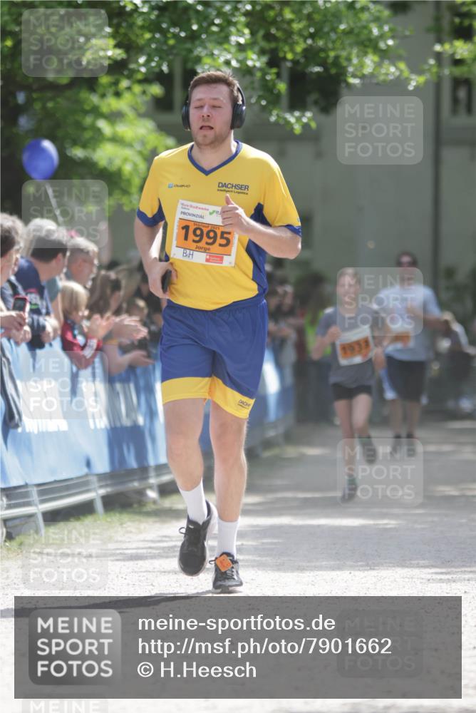 17.05.2025 - Störlauf H.Heesch http://msf.ph/oto/7901662 17.05.2025 15:26:56 Ziel 2025, 1995, 1933 meine-sportfotos.de