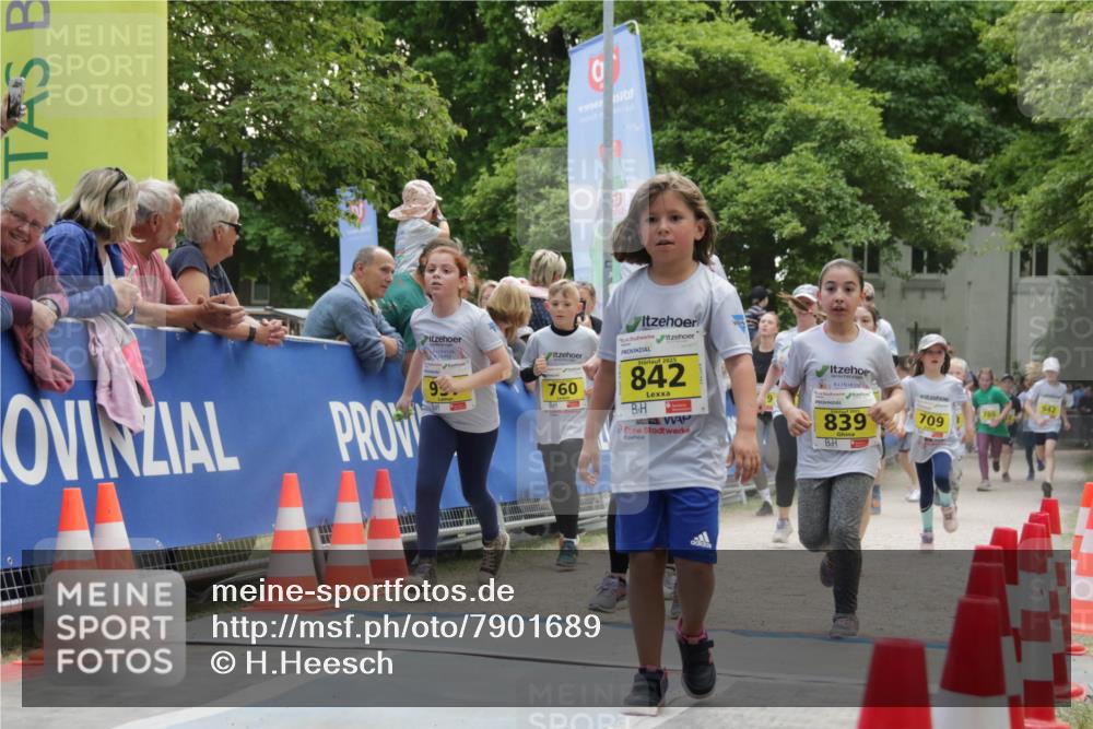 17.05.2025 - Störlauf H.Heesch http://msf.ph/oto/7901689 17.05.2025 14:14:36 Ziel 0, 1998, 760, 2025, 842, 839, 709, 780 meine-sportfotos.de