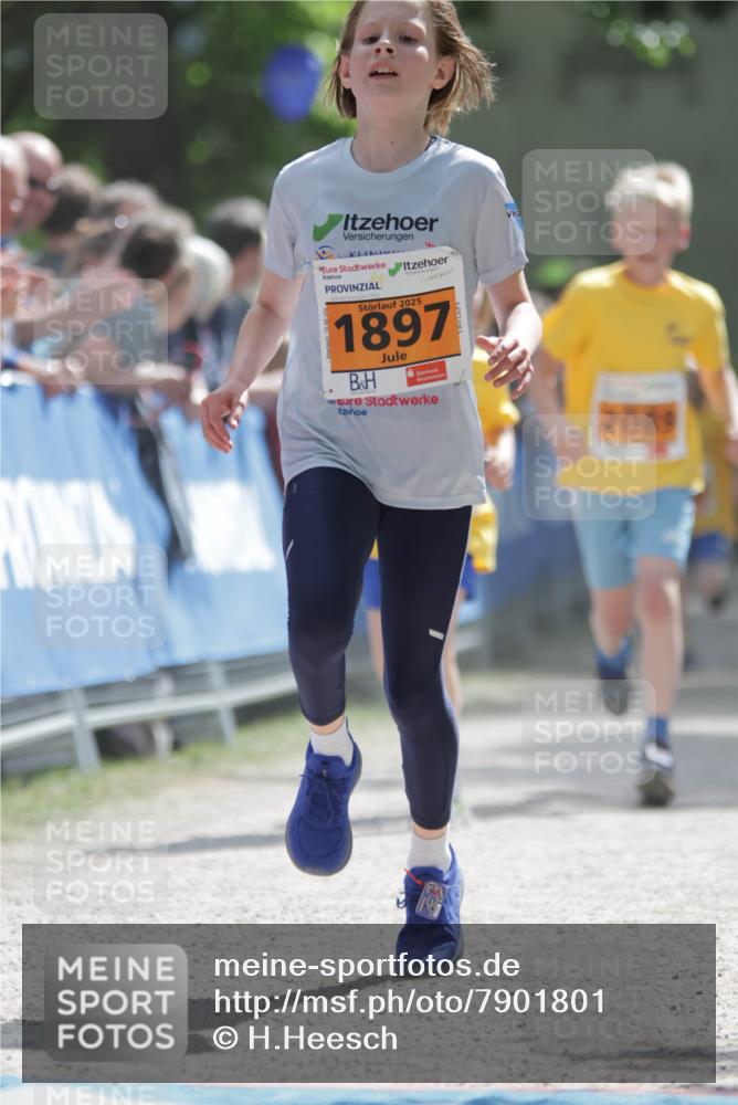 17.05.2025 - Störlauf H.Heesch http://msf.ph/oto/7901801 17.05.2025 15:27:33 Ziel 2025, 1897, 2089 meine-sportfotos.de