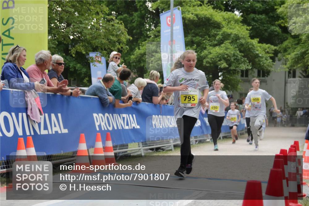 17.05.2025 - Störlauf H.Heesch http://msf.ph/oto/7901807 17.05.2025 14:15:27 Ziel 1998, 795, 690, 167, 908 meine-sportfotos.de