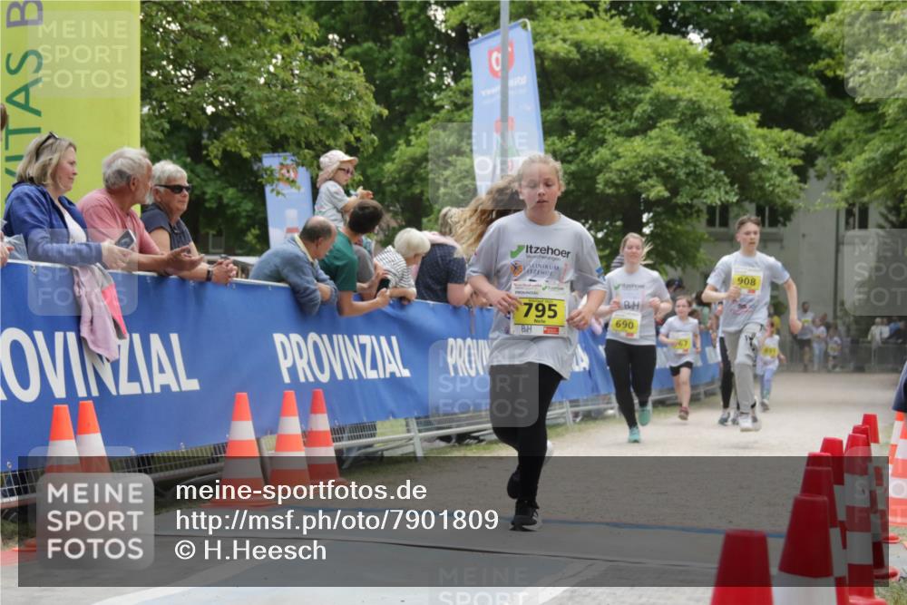 17.05.2025 - Störlauf H.Heesch http://msf.ph/oto/7901809 17.05.2025 14:15:27 Ziel 19, 795, 908, 690, 967 meine-sportfotos.de