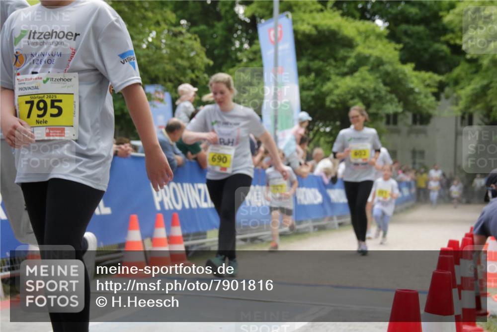17.05.2025 - Störlauf H.Heesch http://msf.ph/oto/7901816 17.05.2025 14:15:29 Ziel 2025, 795, 690 meine-sportfotos.de