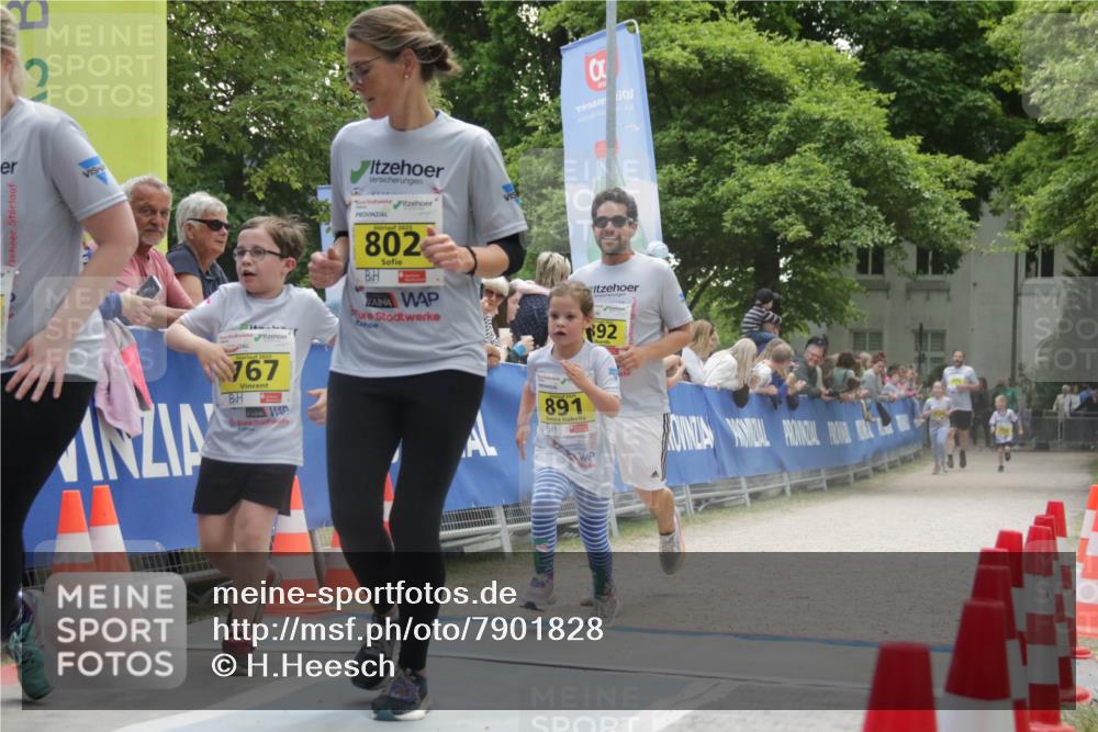 17.05.2025 - Störlauf H.Heesch http://msf.ph/oto/7901828 17.05.2025 14:15:32 Ziel 2025, 767, 2025, 802, 1998, 692, 891 meine-sportfotos.de